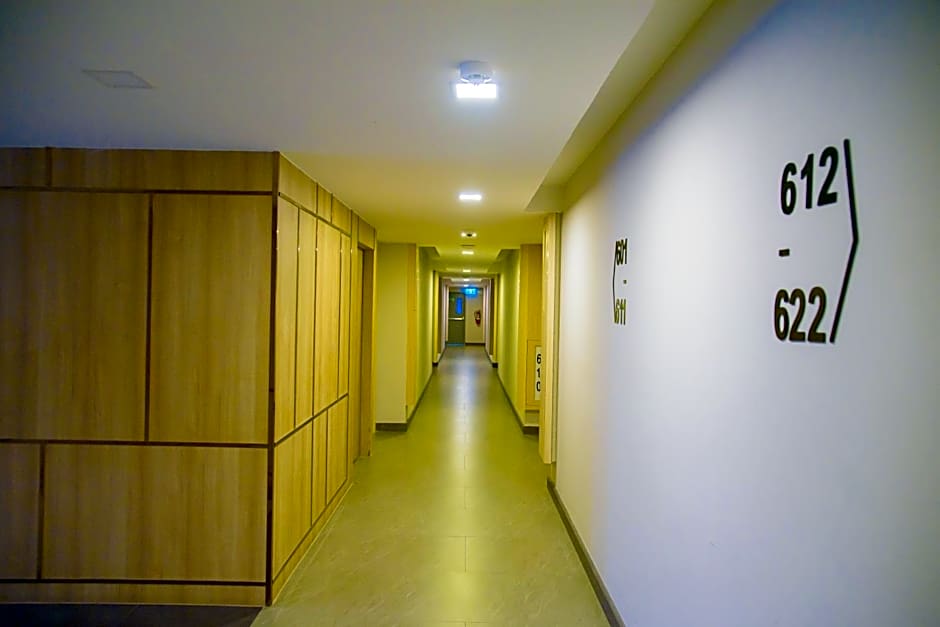 O2 Grand Suvarnabhumi Airport