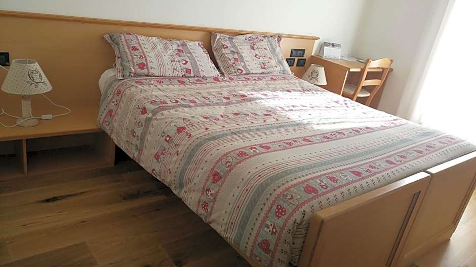 Photo 1 of 22 of 1 Double Bed or 2 Beds