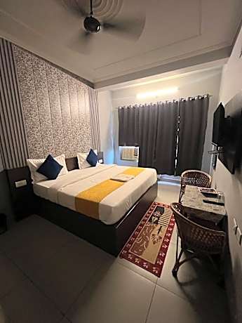 Hotel Devoy Inn by Namastexplorer Tapovan Rishikesh