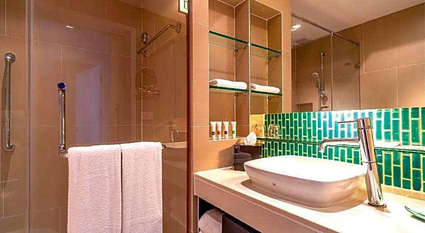 Radisson Resort & Suites Phuket