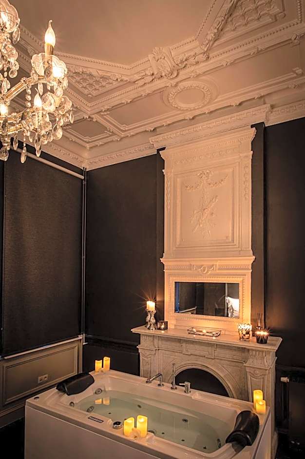 Maison Noppius - Love Hotel