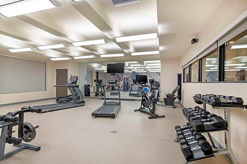 Best Western Plus Executive Residency Rigby's Water World Hotel