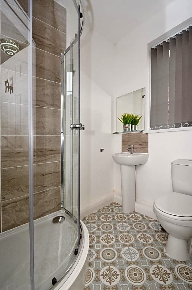 Townhouse PLUS @ 301 West Street Crewe