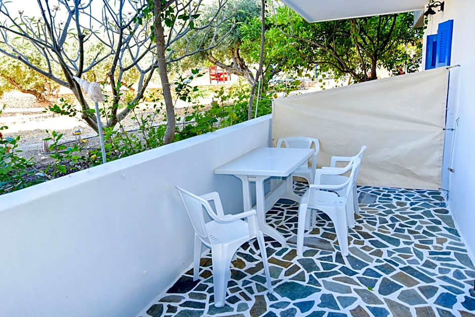 Vardes Hotel Studios