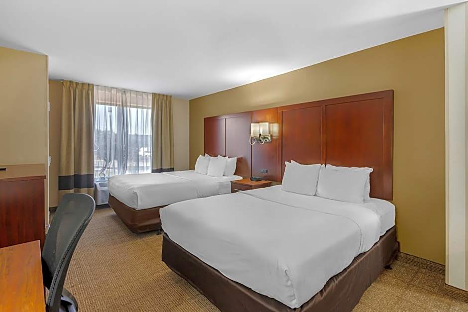 Comfort Suites Savannah Gateway I-95