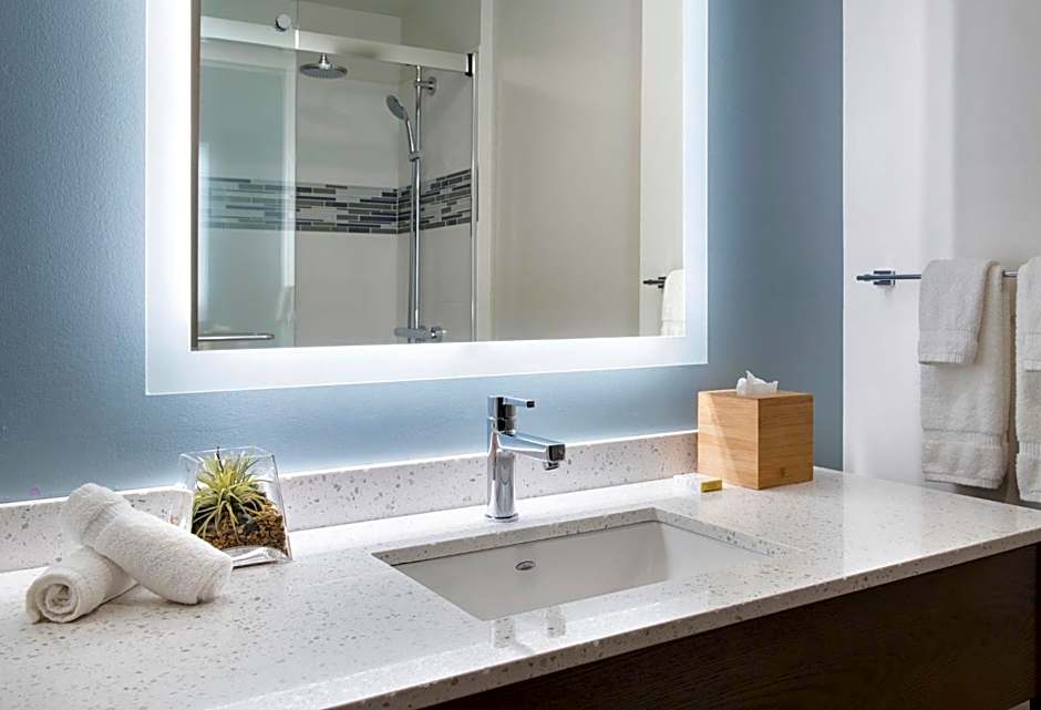 EVEN Hotel Shenandoah - The Woodlands by IHG