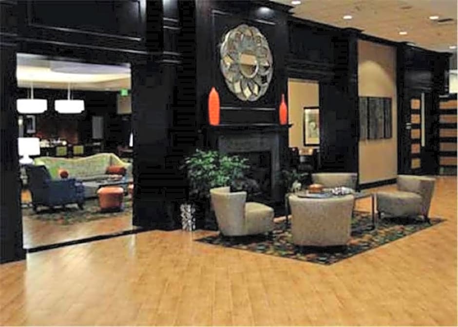 Hampton Inn Evansville Airport