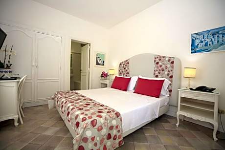 Economy Double or Twin Room