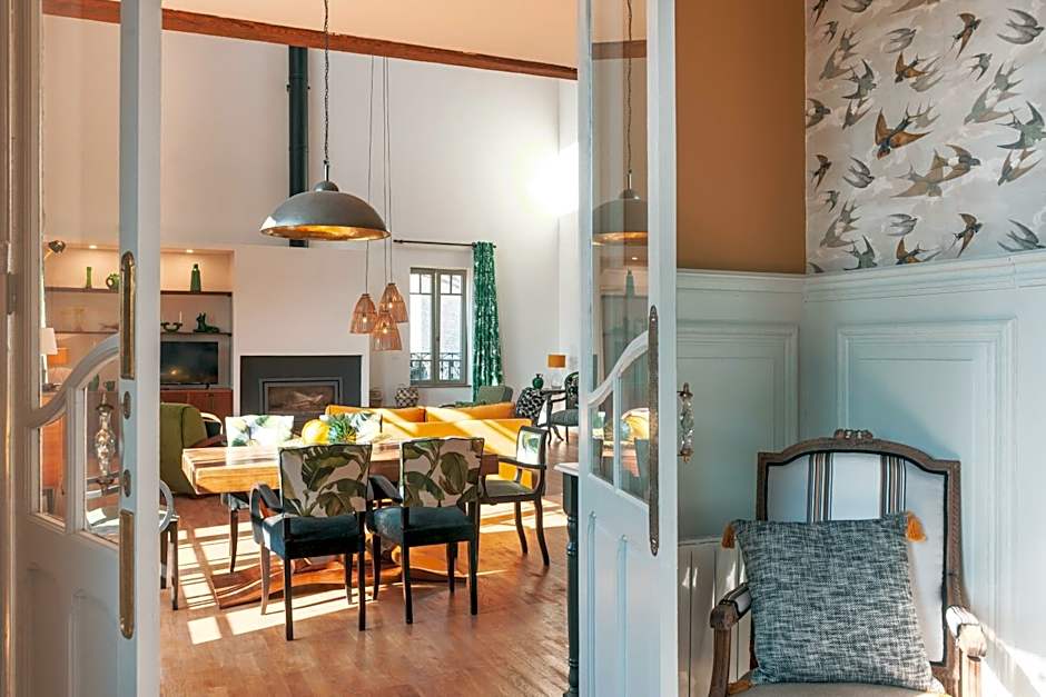 Chai du Chateau de Morteuil