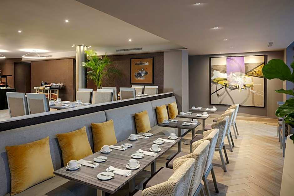 Renaissance Panama City Hotel
