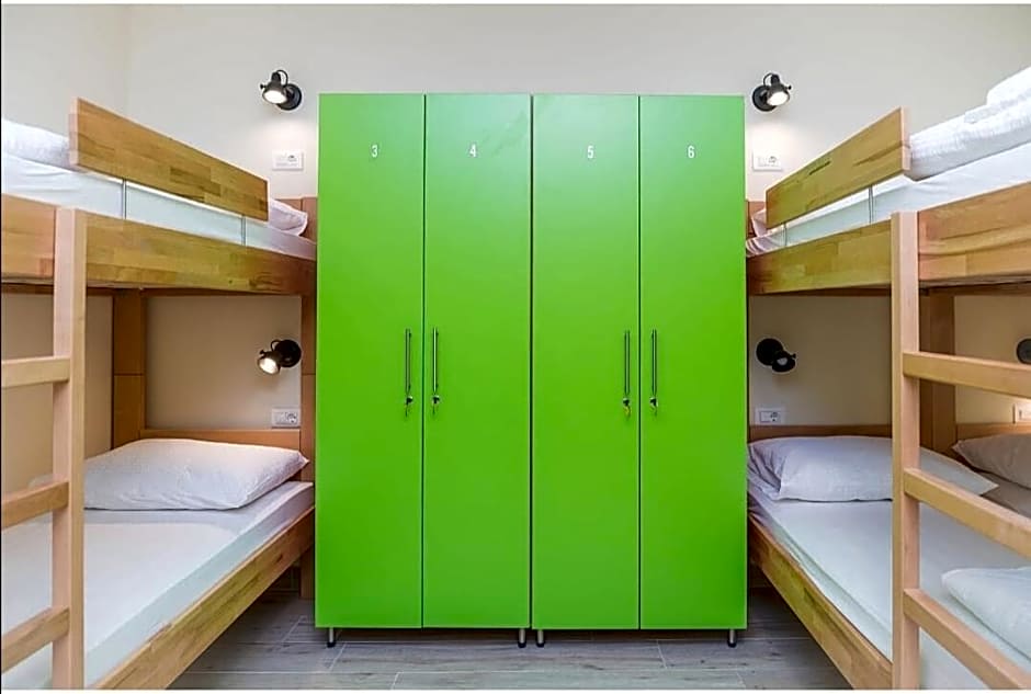 AI HOSTEL