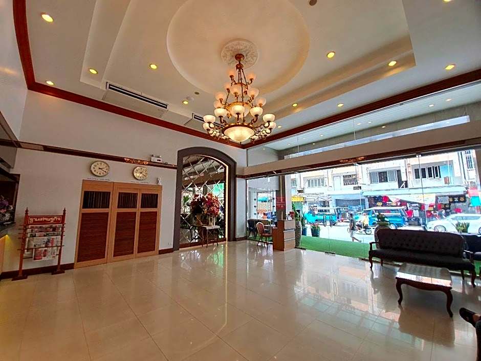 Sakol Hotel