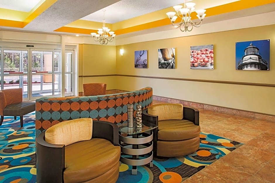 La Quinta by Wyndham Kingsland/Kings Bay Naval B
