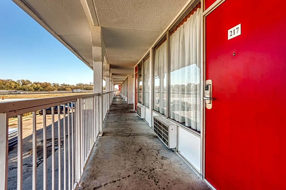 OYO Hotel Waco University Area / I-35