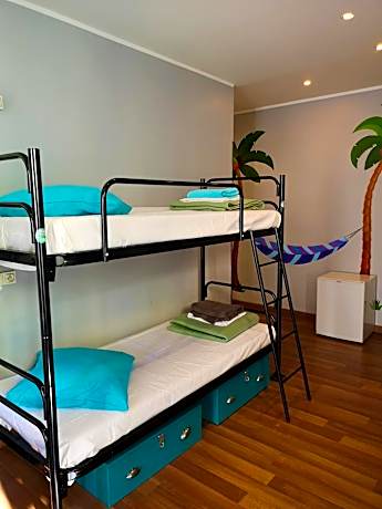 Bed in 6-Bed Mixed Dormitory Room
