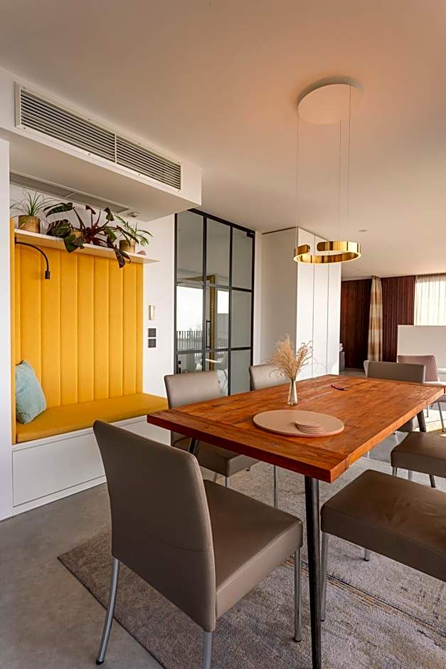 ORANGE LOUNGE Attersee