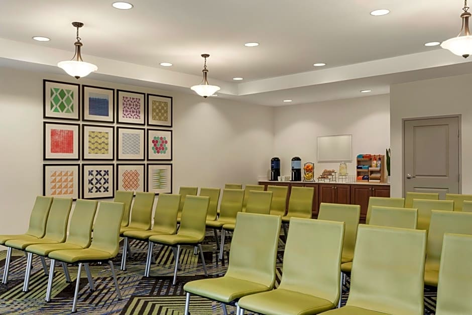 Holiday Inn Express Hotel & Suites Mount Pleasant - Charleston