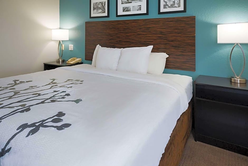 Sleep Inn & Suites Port Clinton