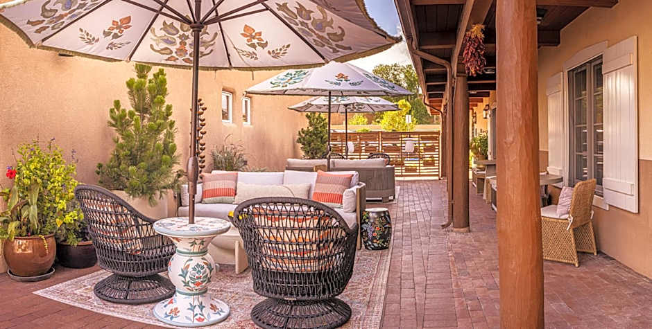 Piñon Court by La Fonda