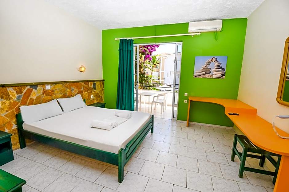Vanessa Hotel