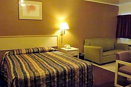 1 Queen Bed Non-Smoking