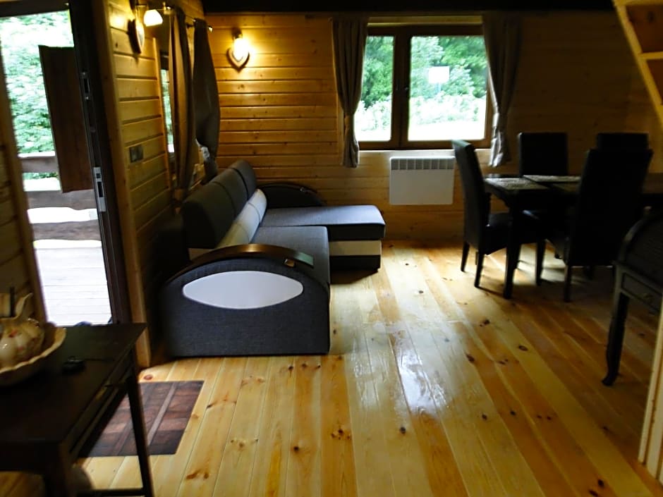 Domek pod śnieżką 1