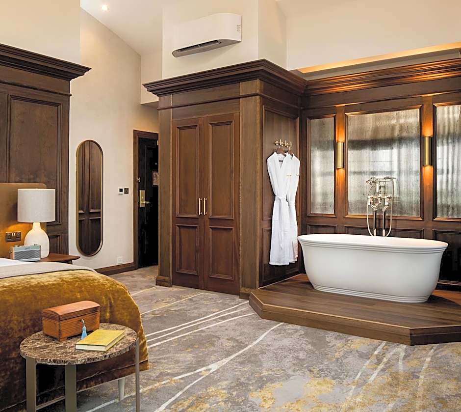 The White Horses by Everly Hotels Collection