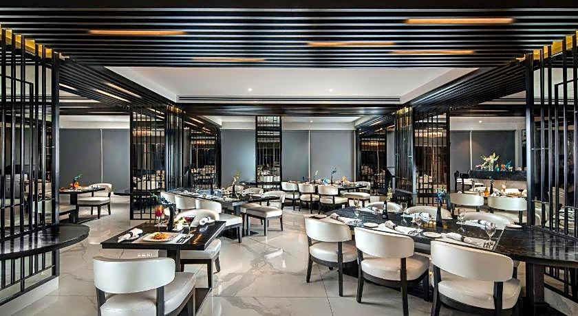 Sandal Suites Op. By Lemon Tree Hotels