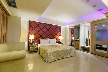 Monarch Double Room