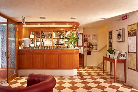 Hotel Commercio & Pellegrino