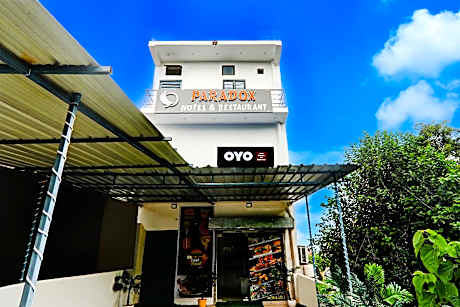 Hotel O PARADOX HOTEL AND RESTAURANT