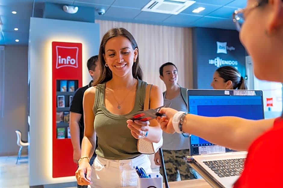 Ibis Trujillo