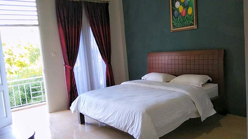 Tulip Inn Tomohon