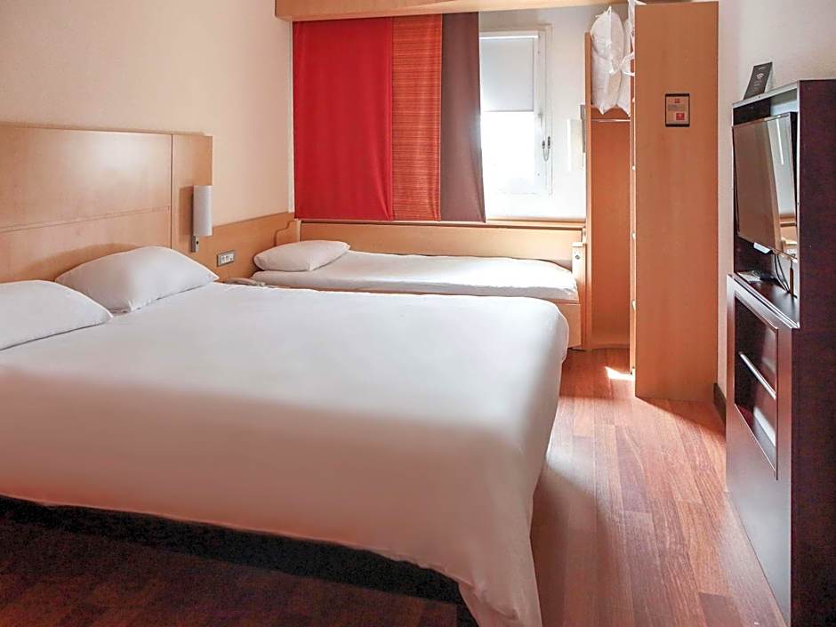 ibis Beauvais Aeroport