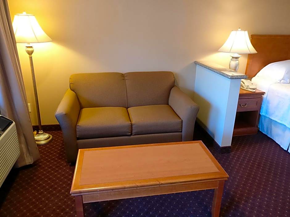 Burbank Inn and Suites