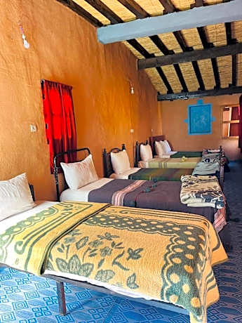 Family Room with Mountain View