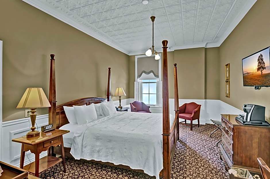 St James Hotel