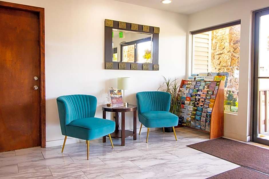 Red Lion Inn & Suites Vancouver