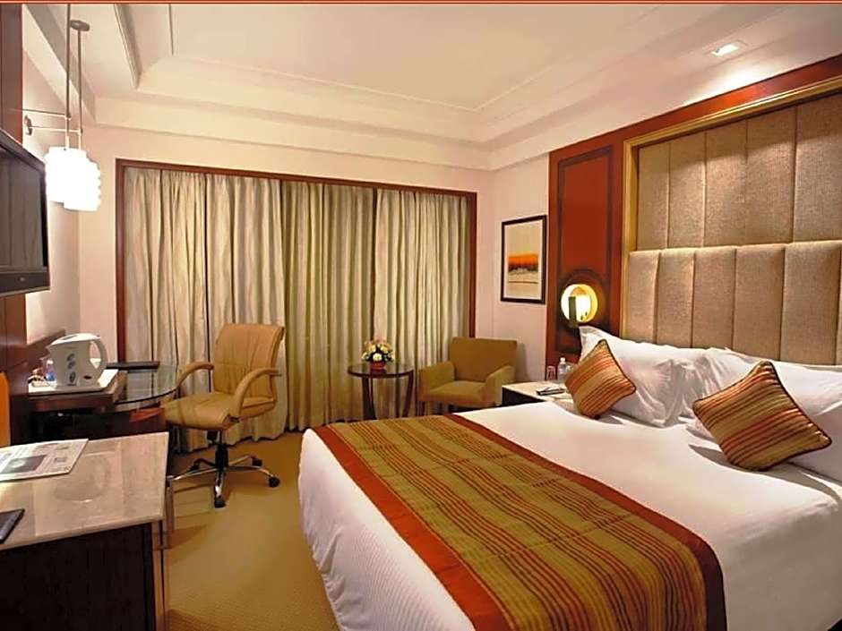 Photo 1 of 4 of Executive King or Twin Room