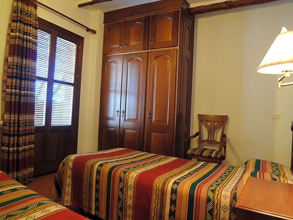 Hostal Rural Poqueira