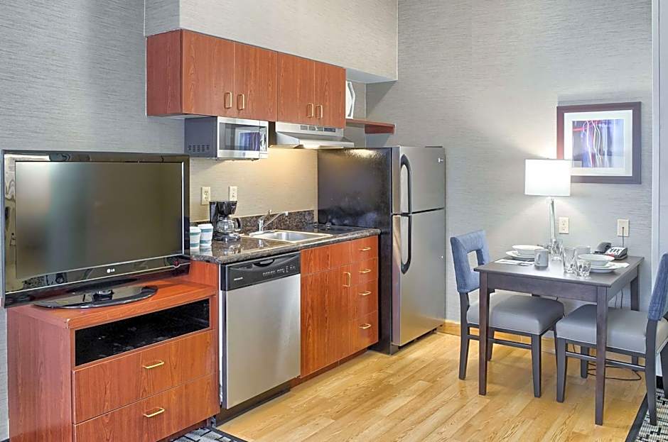 Homewood Suites By Hilton Mobile