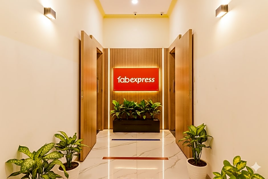 FabHotel Ascot International