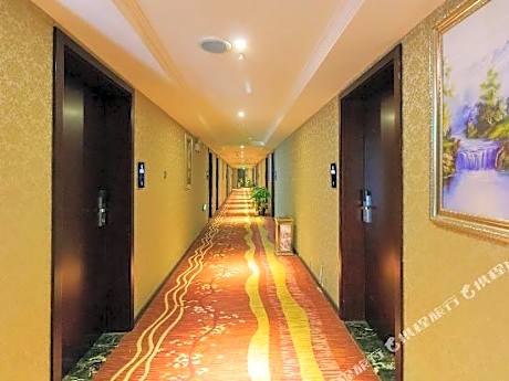 Kaibin Hotel Xinxiang Railway Station