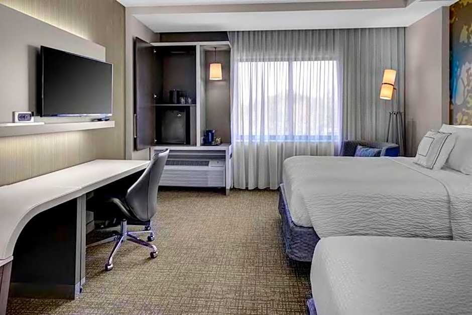 Courtyard by Marriott Carrollton