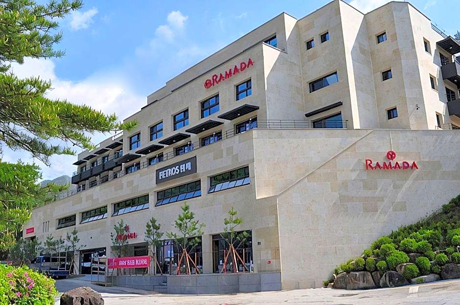 Petro Hotel