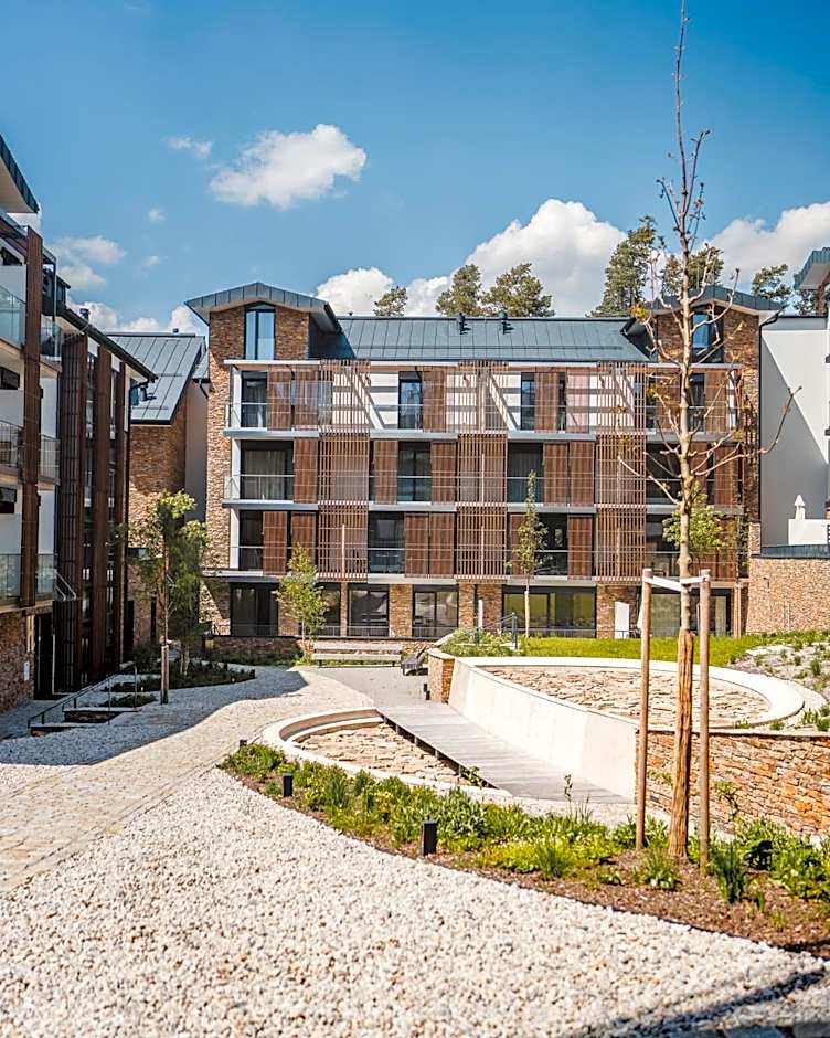 MOLO LIPNO RESIDENCE