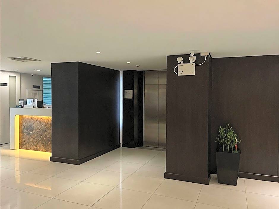 24 Inn at BTS Phrom Phong