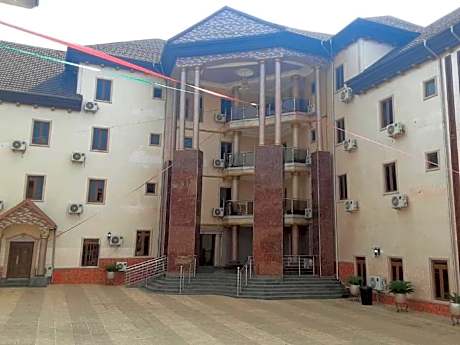 Royal City Dubai Hotel and Suites