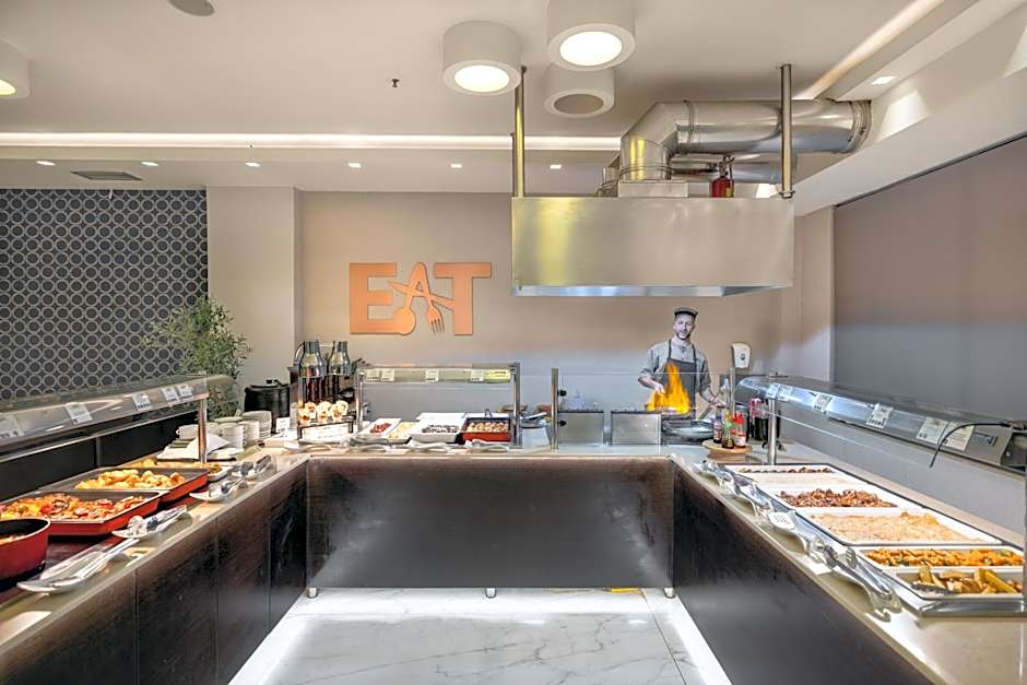 Atlantis Beach Hotel