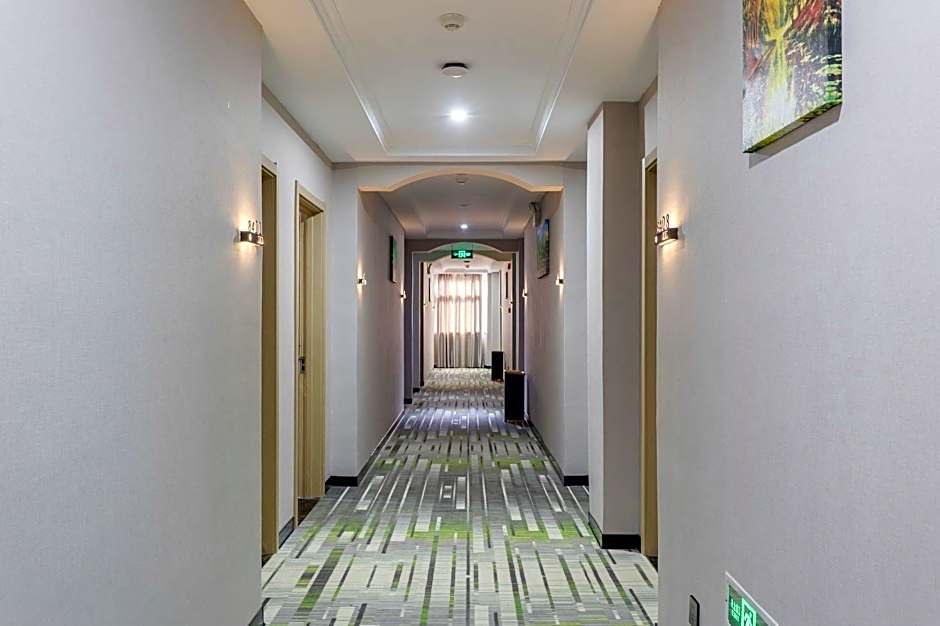 GreenTree Inn Luan Huoqiu Jianxing Road Express Hotel